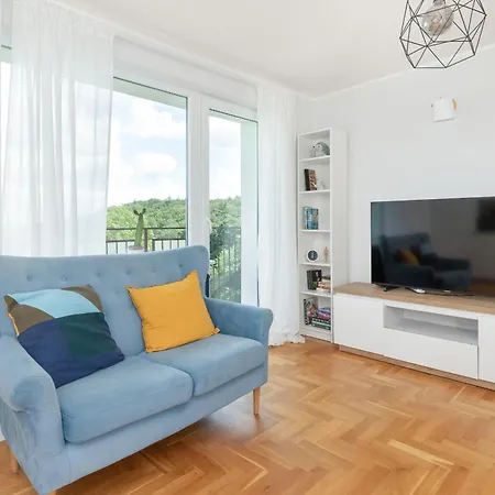 アパート 2-bedroom Bright In A Green Area By Renters