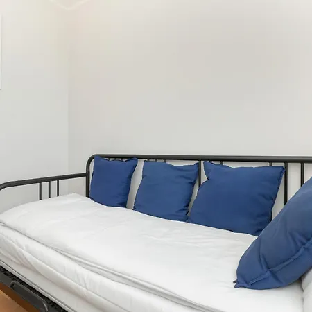 2-bedroom Bright In A Green Area By Renters