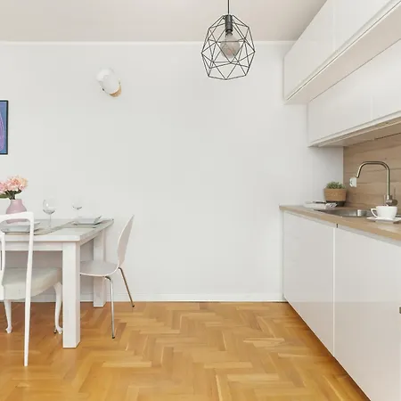2-bedroom Bright In A Green Area By Renters * Sopoty